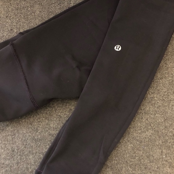 Lululemon full length reversible yoga pants - Picture 3 of 3